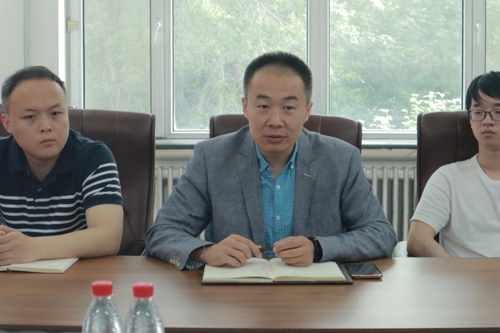 党委书记吴立全作总结发言